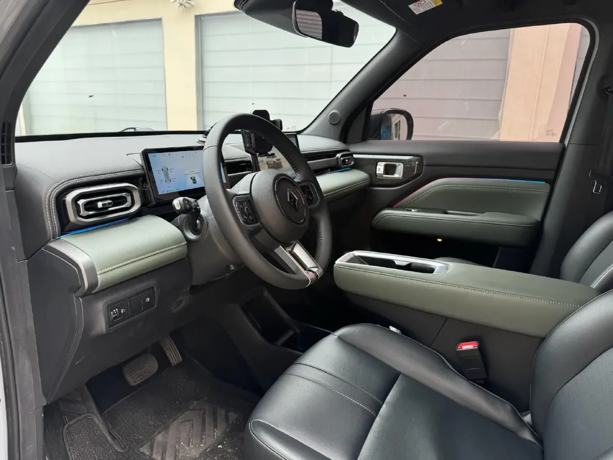 2025 BaoJun YepPlus BEV 41.9KWH,autocango,china used car exporter,china ev exporter,chinese used car exporter,chinese used ev exporter