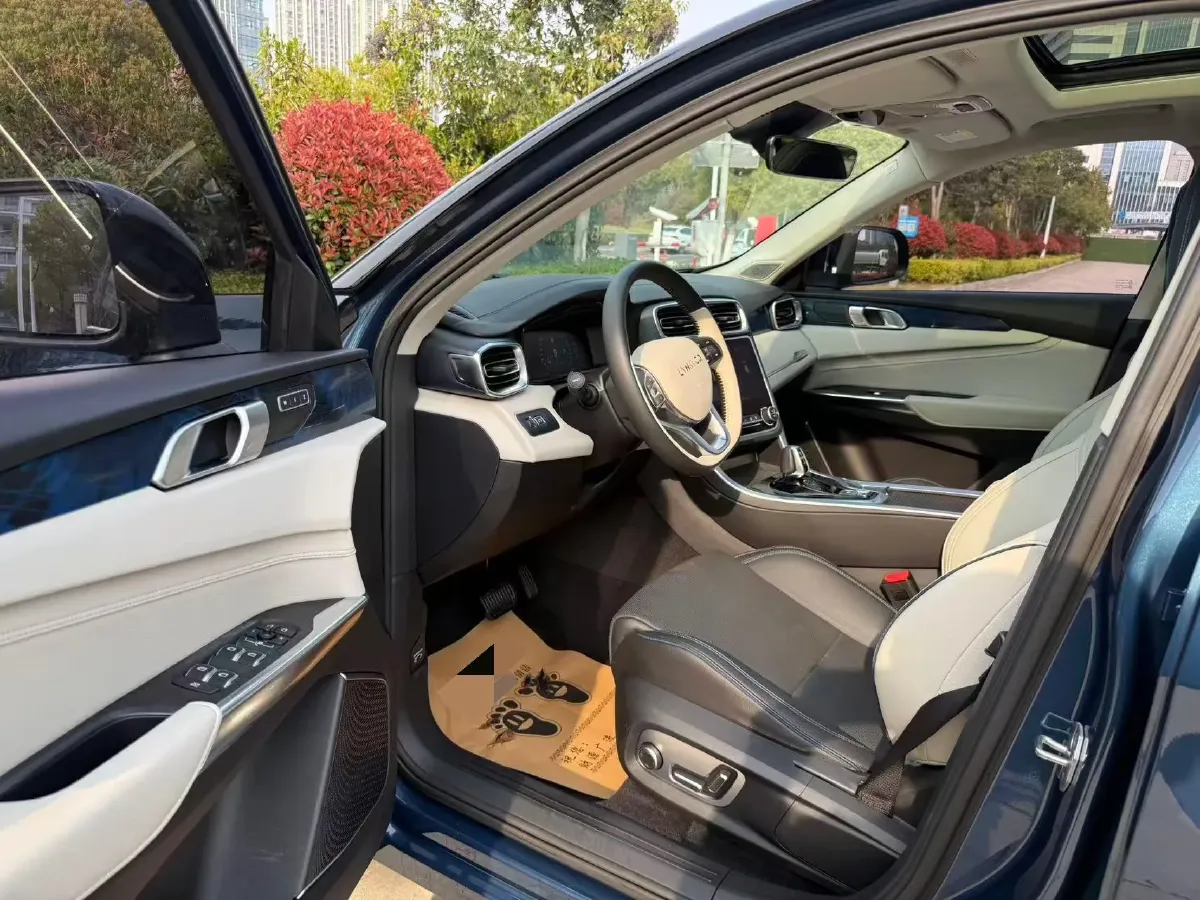 2019 Beijing BJ40 2.0T 218HP L4 6AT,autocango,china used car exporter,china ev exporter,chinese used car exporter,chinese used ev exporter