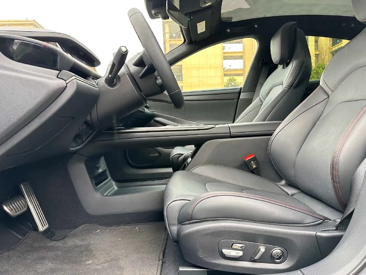 2024 MI SU7 BEV 101KWH,autocango,china used car exporter,china ev exporter,chinese used car exporter,chinese used ev exporter