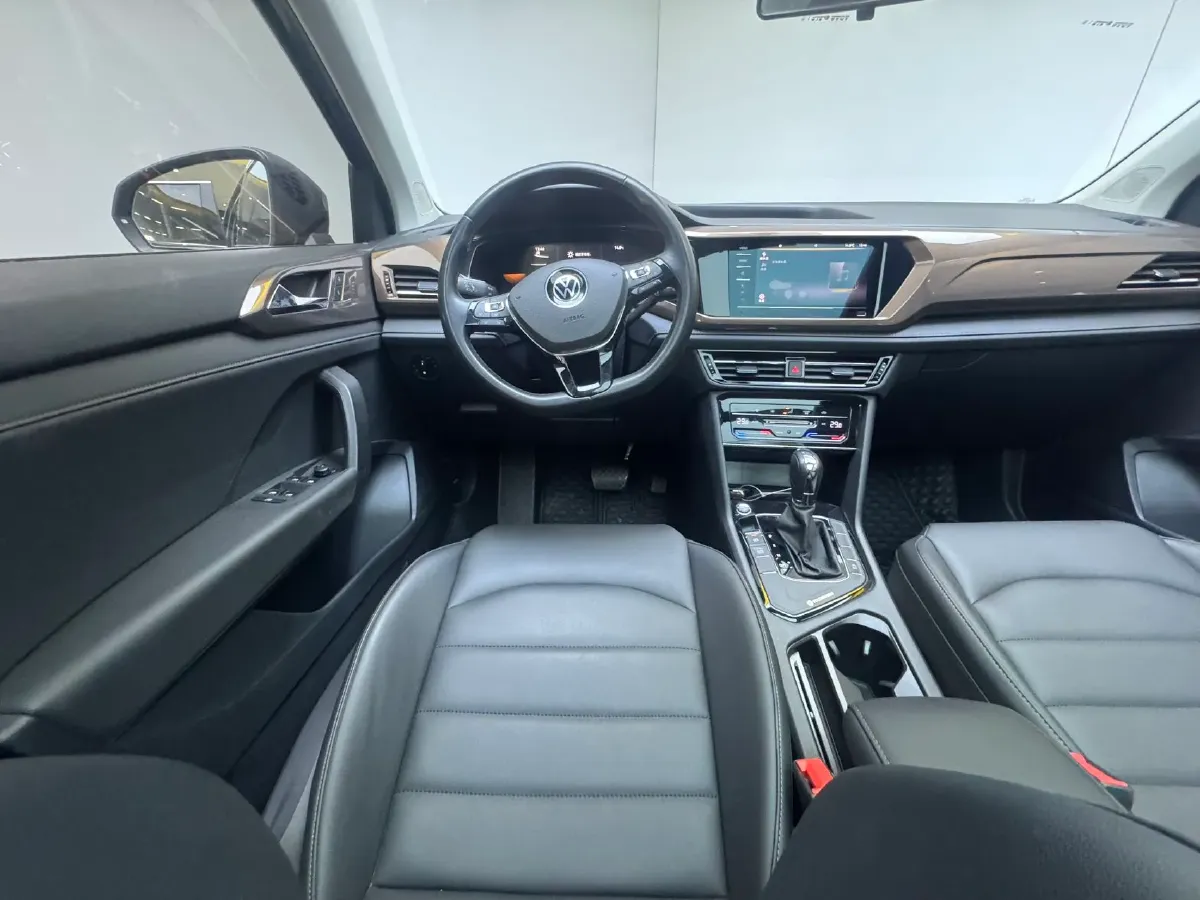 2022 Volkswagen Tharu 1.4T 150HP L4 7DCT,autocango,china used car exporter,china ev exporter,chinese used car exporter,chinese used ev exporter