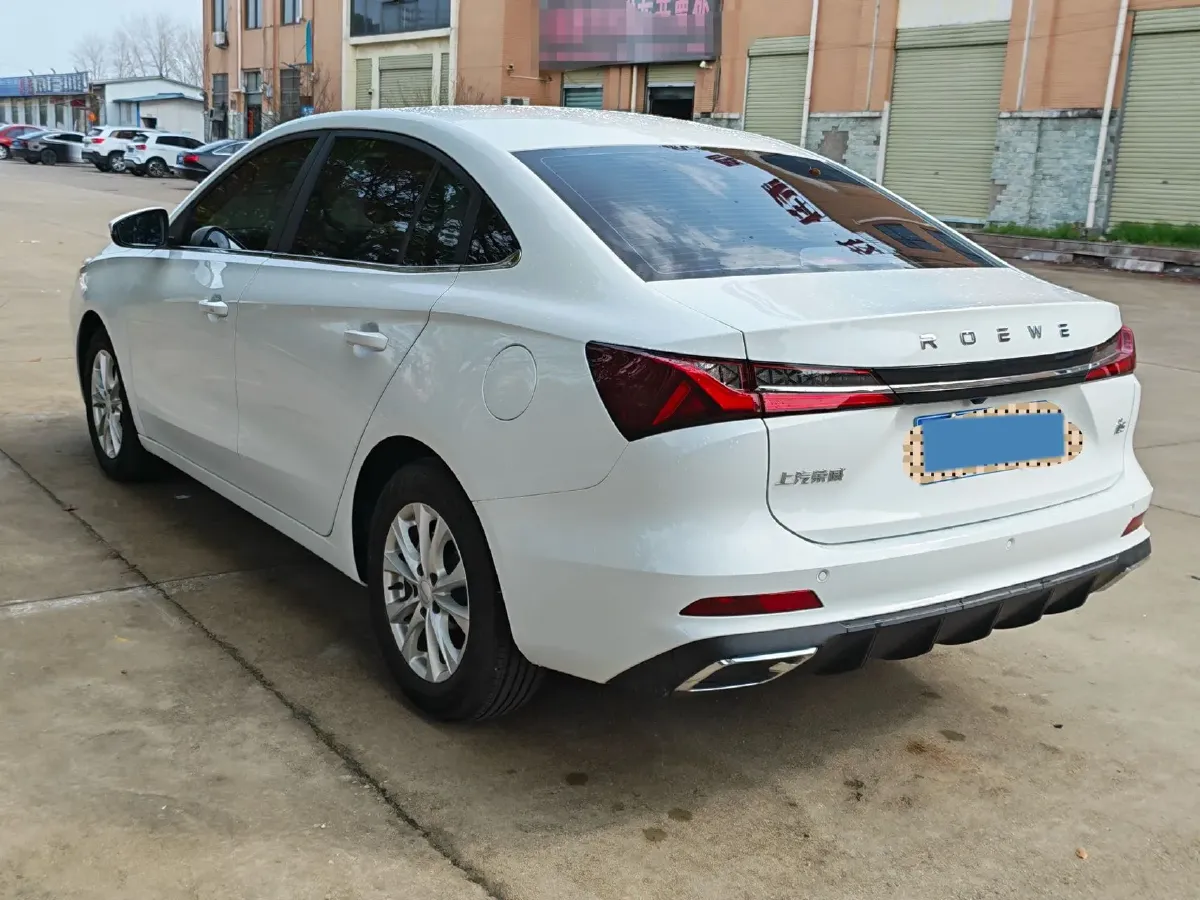 2023 Roewe i5 1.5L 129HP L4 CVT,autocango,china used car exporter,china ev exporter,chinese used car exporter,chinese used ev exporter