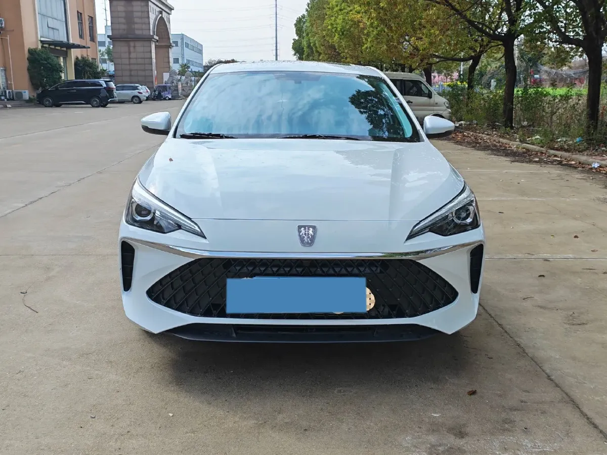 2023 Roewe i5 1.5L 129HP L4 CVT,autocango,china used car exporter,china ev exporter,chinese used car exporter,chinese used ev exporter