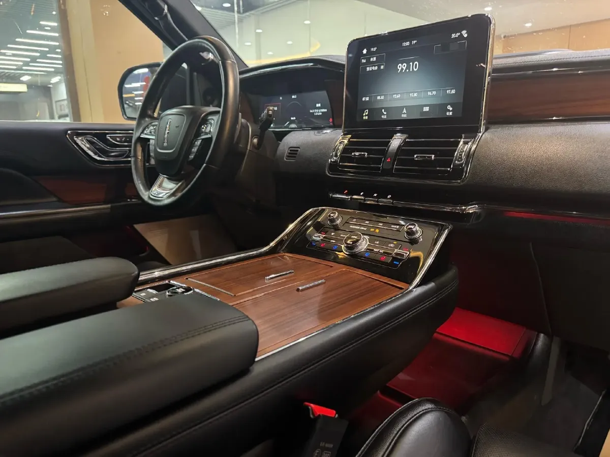 2019 Lincoln Navigator 3.5T 388HP V6 10AT,autocango,china used car exporter,china ev exporter,chinese used car exporter,chinese used ev exporter