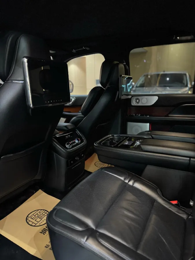 2019 Lincoln Navigator 3.5T 388HP V6 10AT,autocango,china used car exporter,china ev exporter,chinese used car exporter,chinese used ev exporter