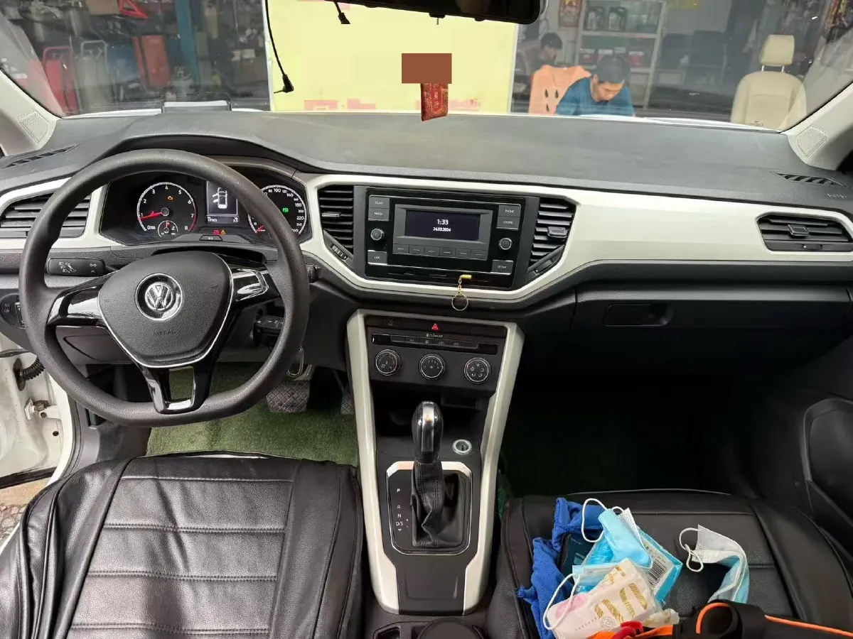 2019 Volkswagen T-Roc 1.4T 131HP L4 7DCT,autocango,china used car exporter,china ev exporter,chinese used car exporter,chinese used ev exporter