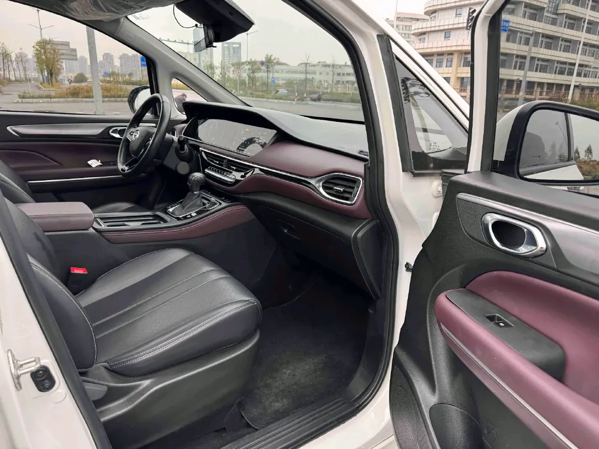2021 GAC Trumpchi M6 1.5T 169HP L4 7DCT,autocango,china used car exporter,china ev exporter,chinese used car exporter,chinese used ev exporter