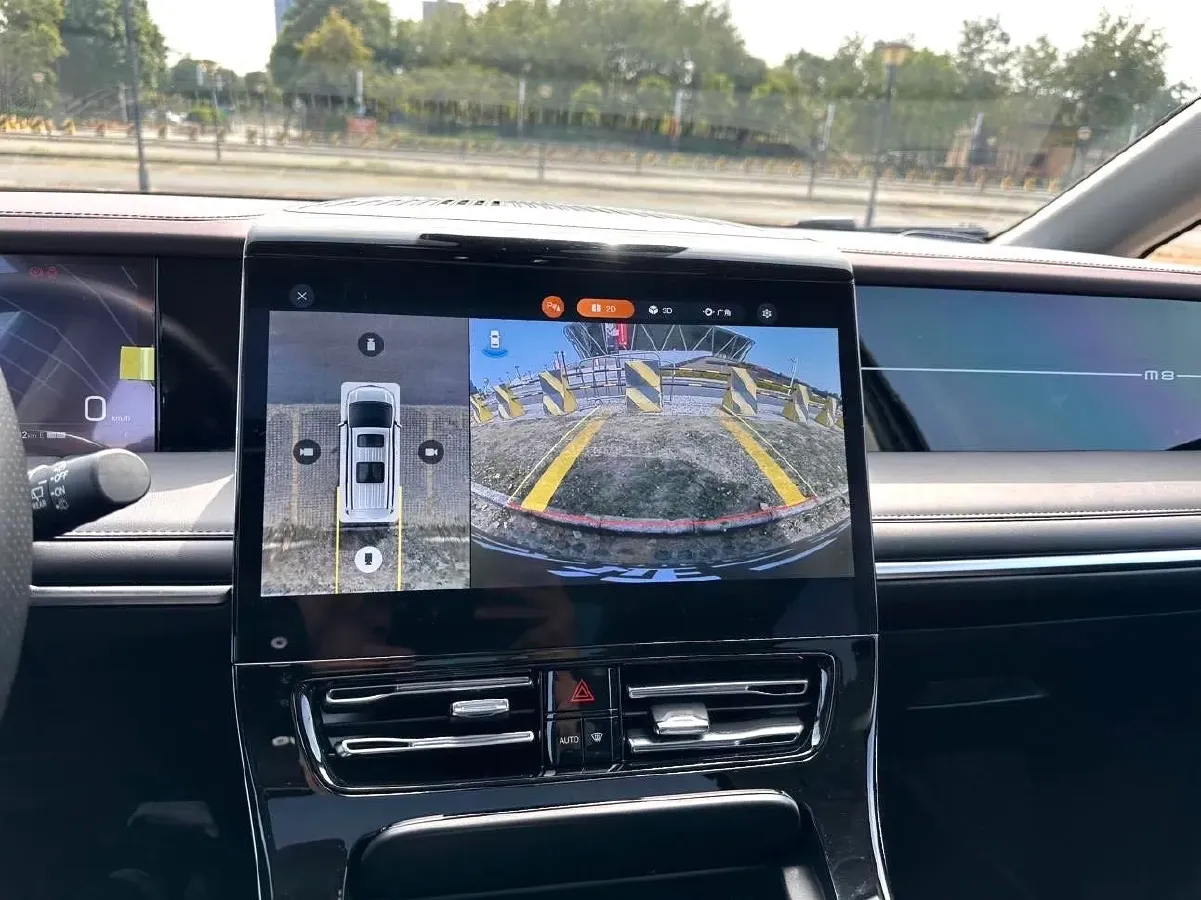 2024 GAC Trumpchi M8 2.0T 252HP L4 8AT,autocango,china used car exporter,china ev exporter,chinese used car exporter,chinese used ev exporter