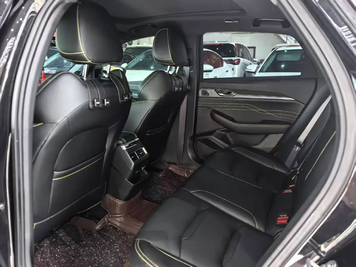 2023 Geely Preface 1.5T 181HP L4 7DCT,autocango,china used car exporter,china ev exporter,chinese used car exporter,chinese used ev exporter