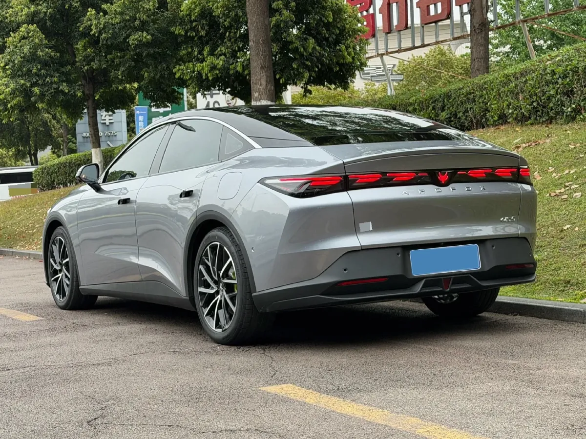 2024 ARCFOX αT5 BEV 79.2KWH,autocango,china used car exporter,china ev exporter,chinese used car exporter,chinese used ev exporter