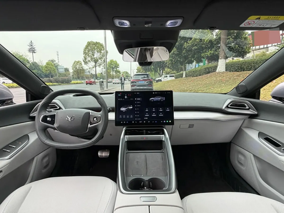 2024 ARCFOX αT5 BEV 79.2KWH,autocango,china used car exporter,china ev exporter,chinese used car exporter,chinese used ev exporter