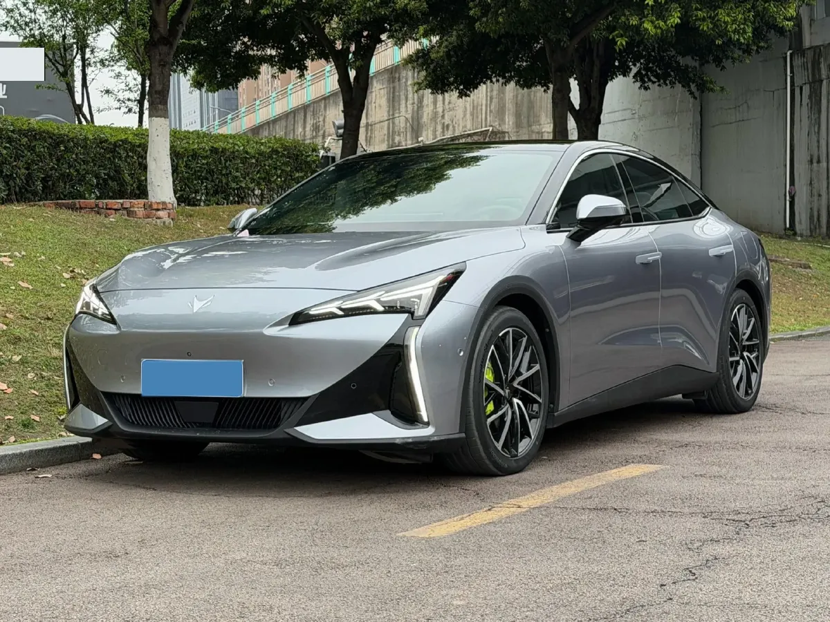 2024 ARCFOX αT5 BEV 79.2KWH,autocango,china used car exporter,china ev exporter,chinese used car exporter,chinese used ev exporter