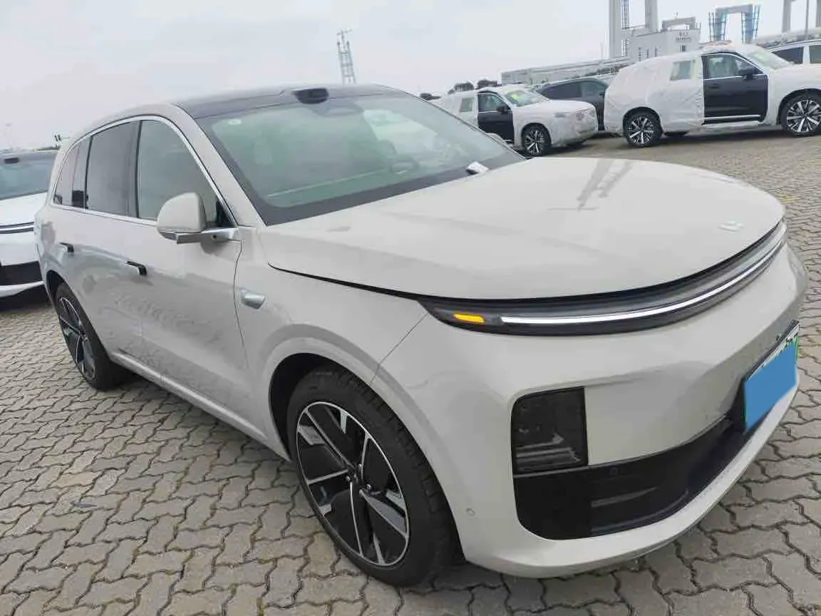 2025 Li L6 Range Extended 154HP L4 REEV,autocango,china used car exporter,china ev exporter,chinese used car exporter,chinese used ev exporter