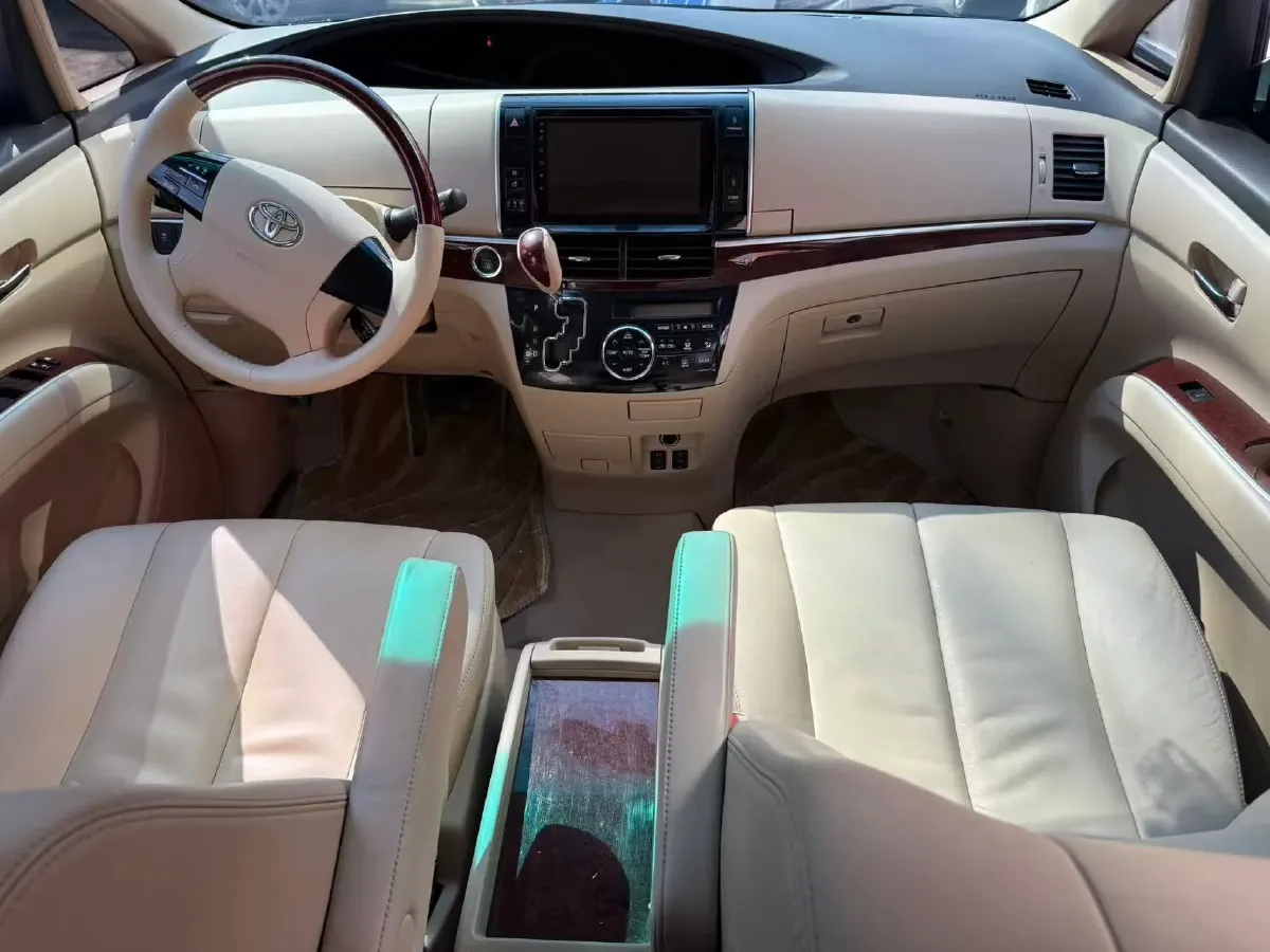 2012 Toyota Crown 3.0L 227HP V6 6AT,autocango,china used car exporter,china ev exporter,chinese used car exporter,chinese used ev exporter