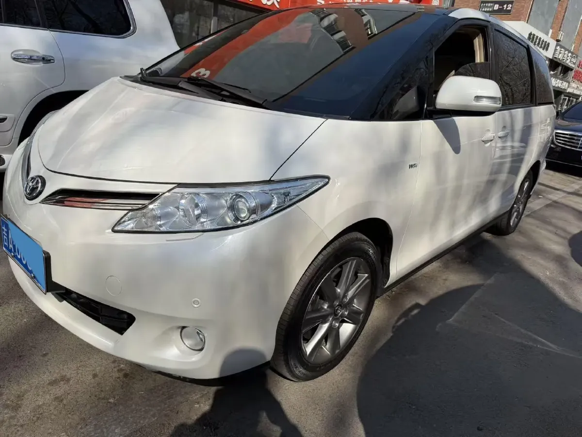 2012 Toyota Crown 3.0L 227HP V6 6AT,autocango,china used car exporter,china ev exporter,chinese used car exporter,chinese used ev exporter