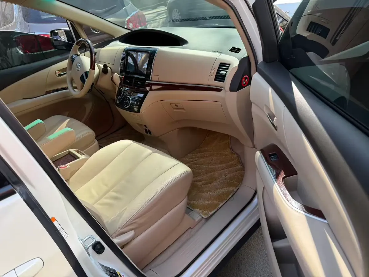 2012 Toyota Crown 3.0L 227HP V6 6AT,autocango,china used car exporter,china ev exporter,chinese used car exporter,chinese used ev exporter