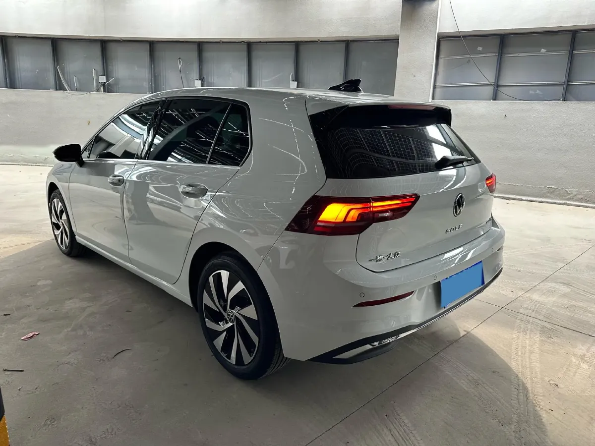 2025 Volkswagen Golf 1.5T 160HP L4 7DCT,autocango,china used car exporter,china ev exporter,chinese used car exporter,chinese used ev exporter