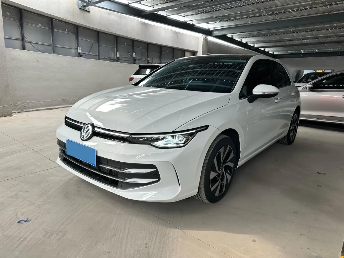 2025 Volkswagen Golf 1.5T 160HP L4 7DCT,autocango,china used car exporter,china ev exporter,chinese used car exporter,chinese used ev exporter