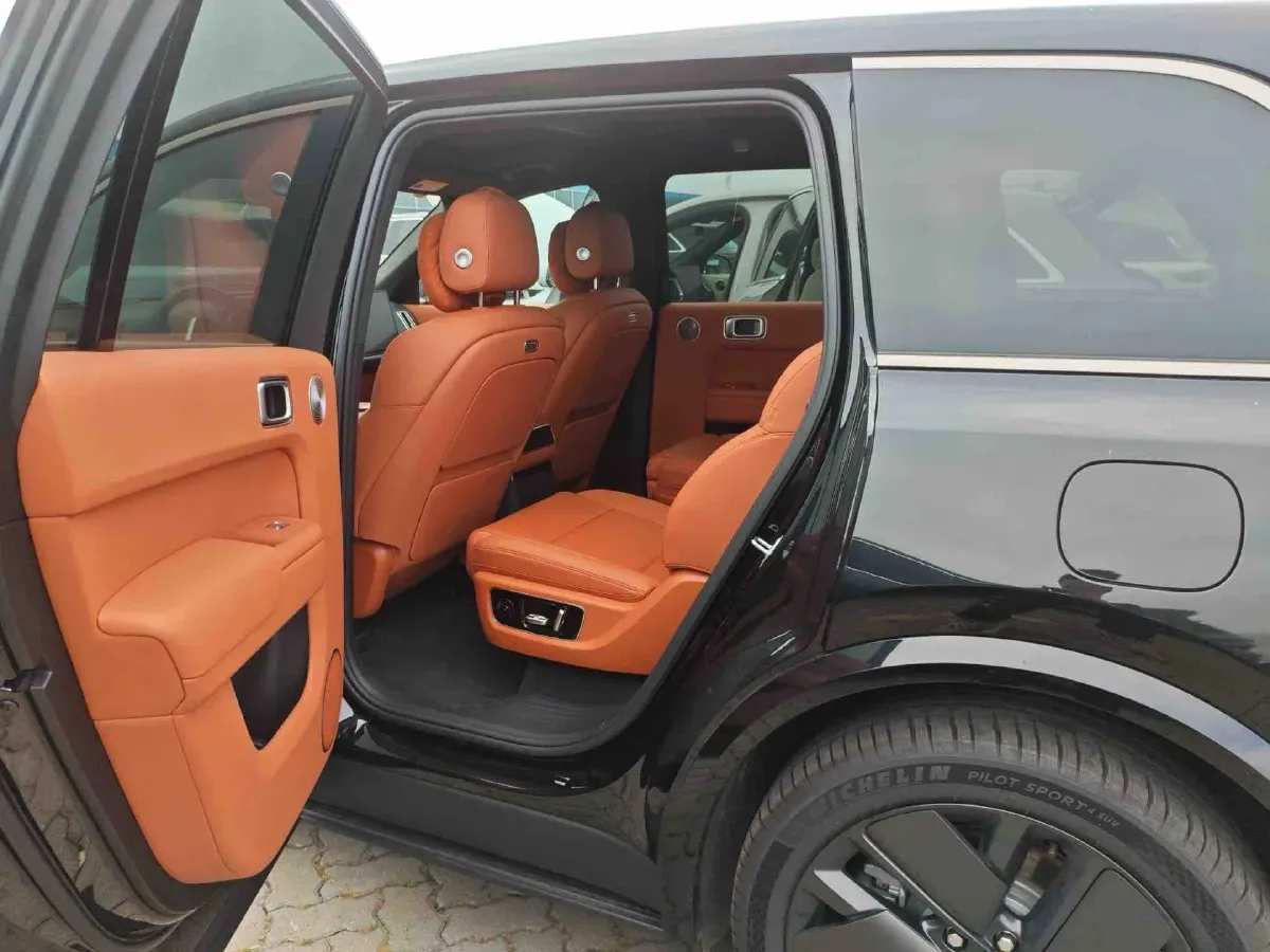 2025 Li L9 Range Extended 154HP REEV,autocango,china used car exporter,china ev exporter,chinese used car exporter,chinese used ev exporter