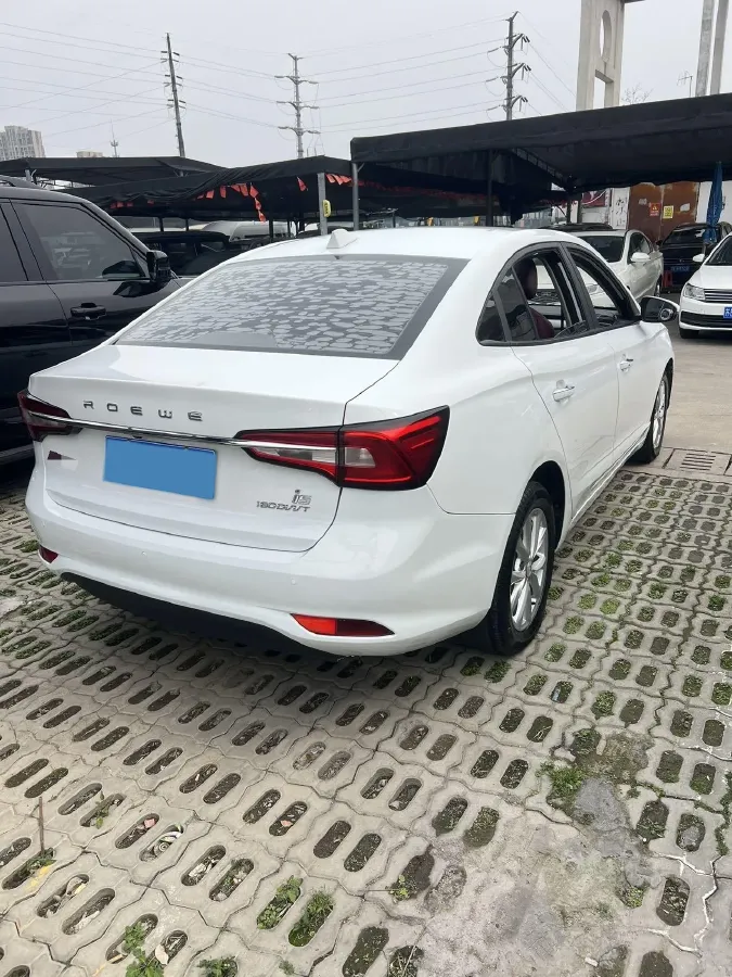 2020 Roewe i5 1.5L 120HP L4 CVT,autocango,china used car exporter,china ev exporter,chinese used car exporter,chinese used ev exporter