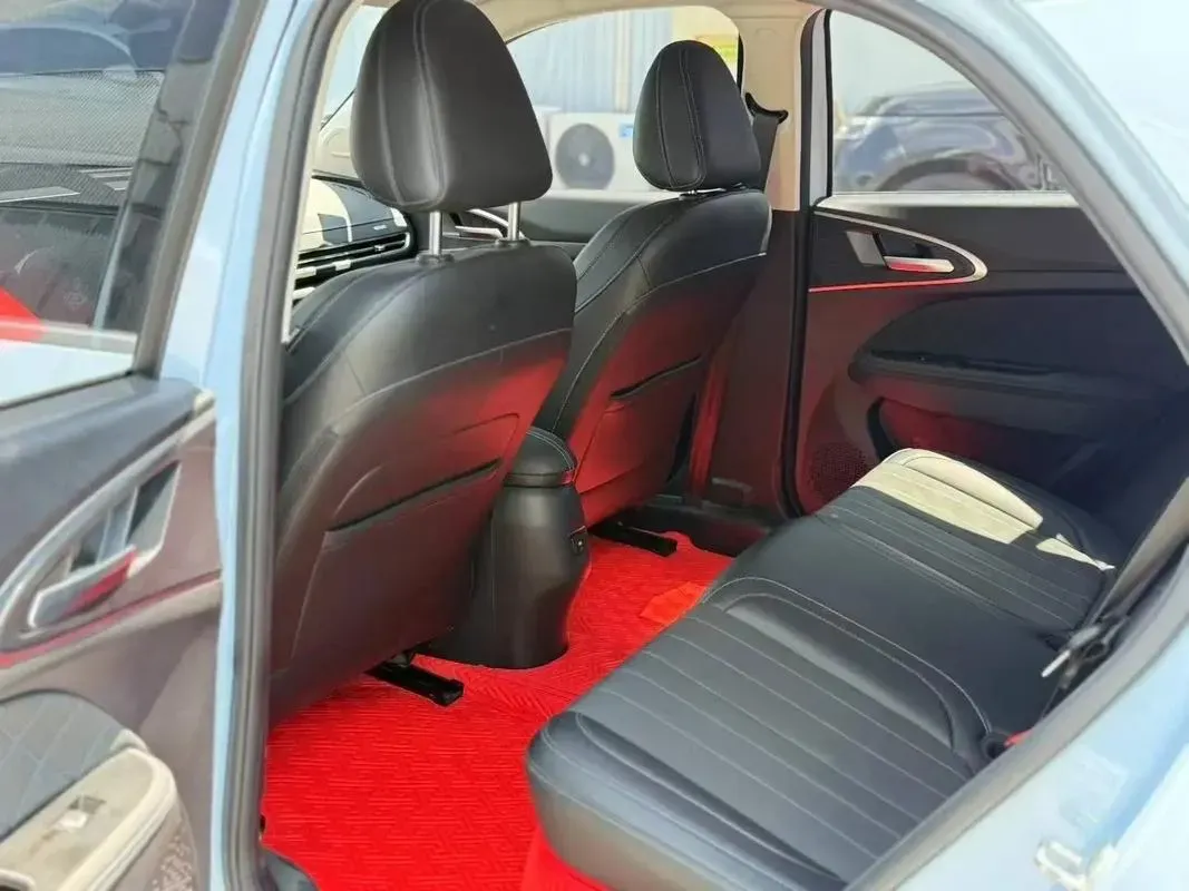 2022 ChangAn Oshan X7 Plus 1.5T 188HP L4 7DCT,autocango,china used car exporter,china ev exporter,chinese used car exporter,chinese used ev exporter