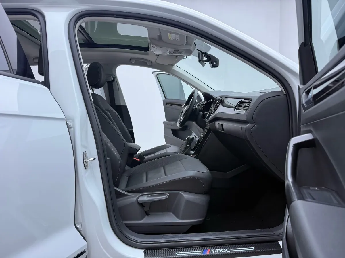 2021 Volkswagen T-Roc 1.4T 150HP L4 7DCT,autocango,china used car exporter,china ev exporter,chinese used car exporter,chinese used ev exporter