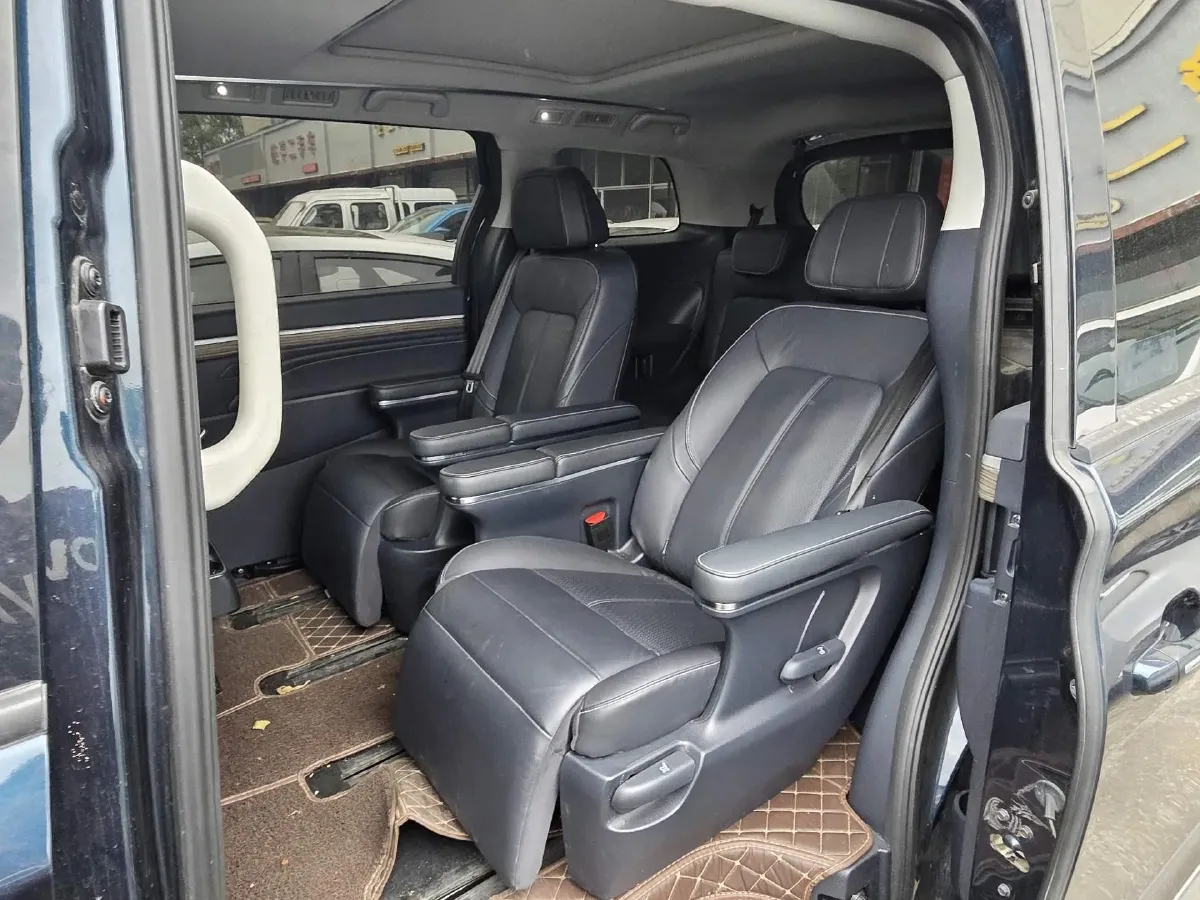 2023 GAC Trumpchi M8 2.0T 252HP L4 8AT,autocango,china used car exporter,china ev exporter,chinese used car exporter,chinese used ev exporter