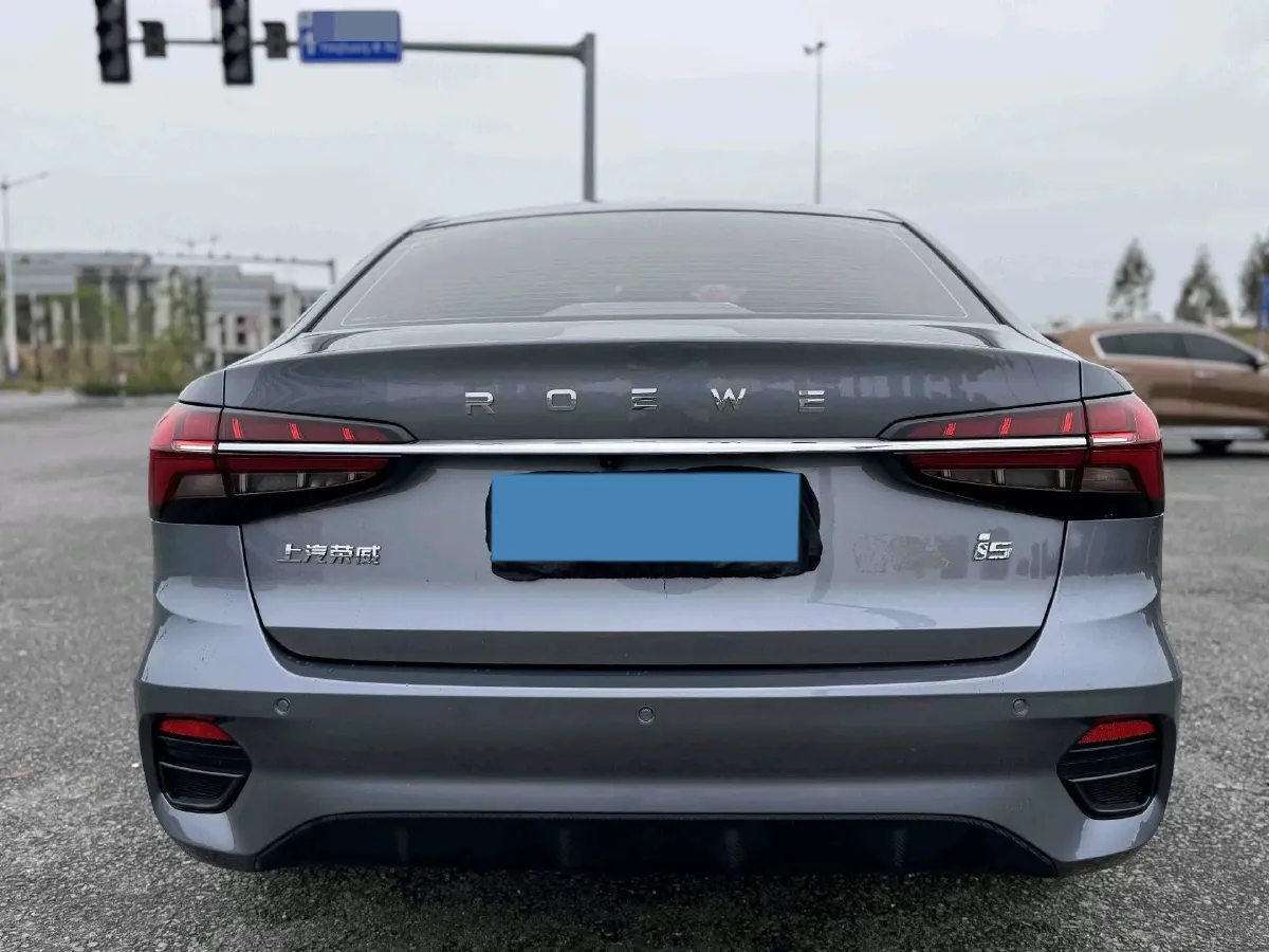 2020 Roewe i5 1.5L 120HP L4 CVT,autocango,china used car exporter,china ev exporter,chinese used car exporter,chinese used ev exporter