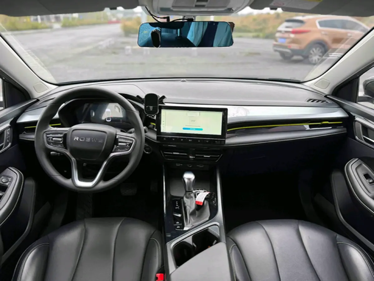 2020 Roewe i5 1.5L 120HP L4 CVT,autocango,china used car exporter,china ev exporter,chinese used car exporter,chinese used ev exporter