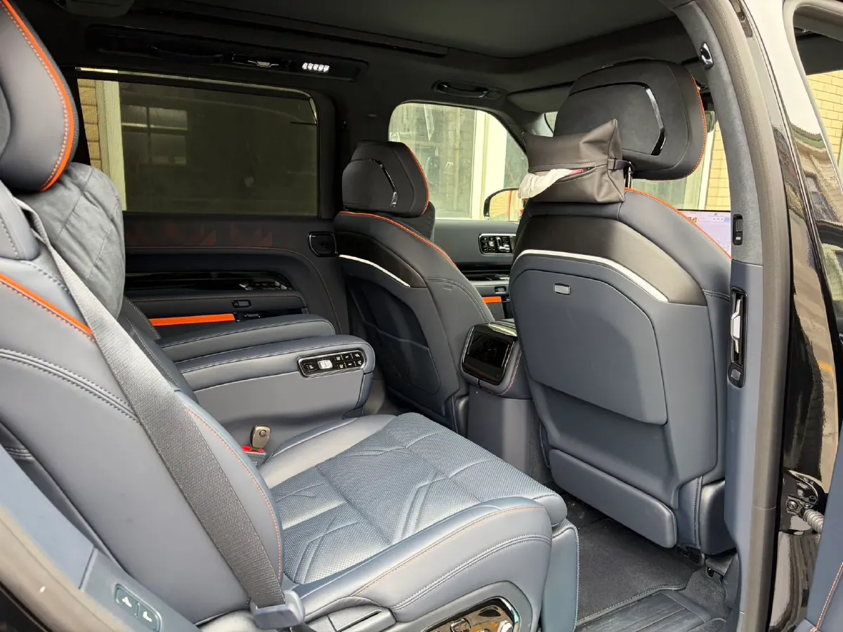 2025 Zeekr 9X 2.0T 279HP L4 1DHT PHEV,autocango,china used car exporter,china ev exporter,chinese used car exporter,chinese used ev exporter