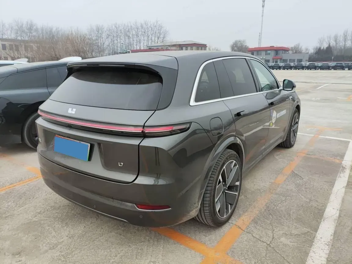 2025 Li L7 Range Extended 154HP REEV,autocango,china used car exporter,china ev exporter,chinese used car exporter,chinese used ev exporter