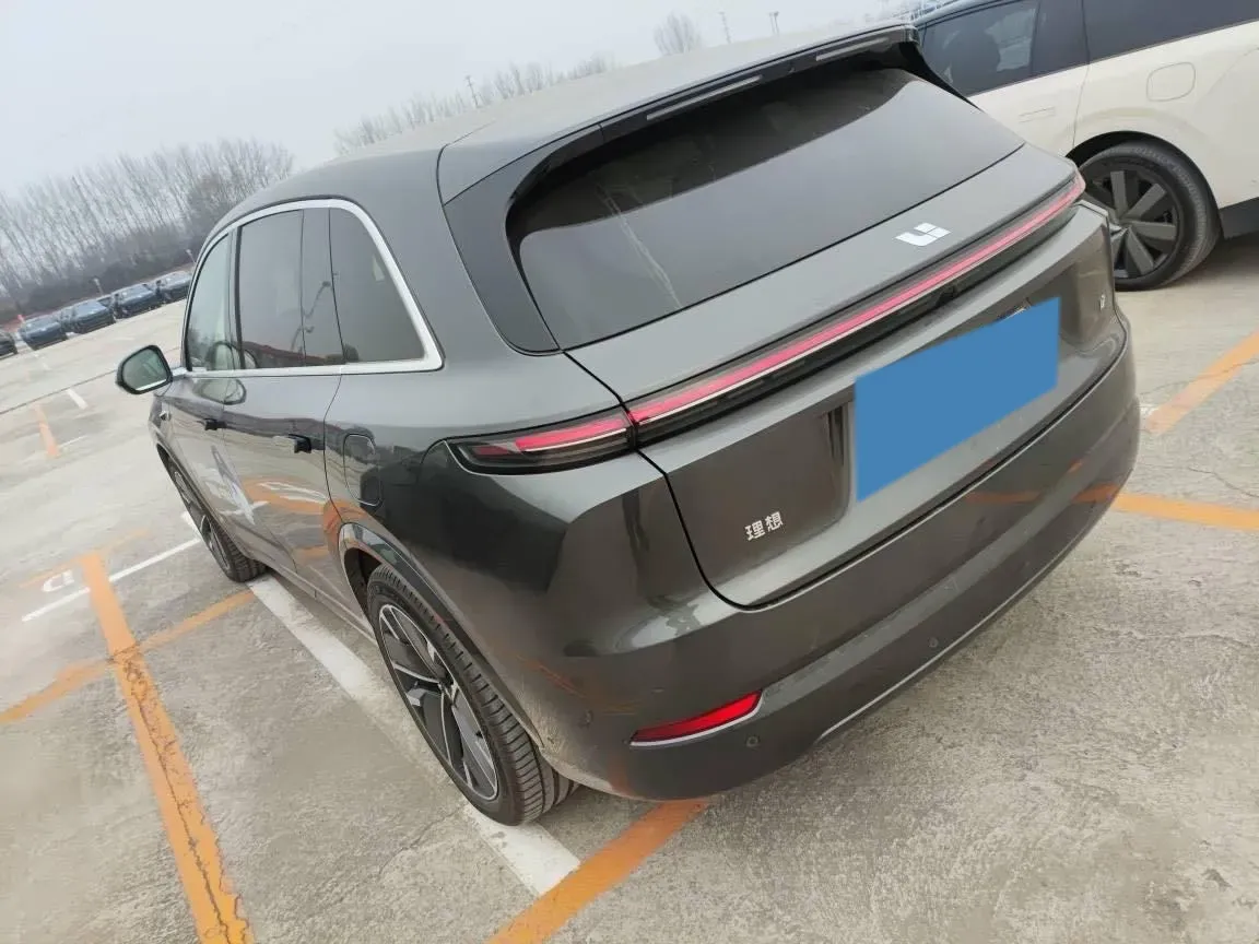 2025 Li L7 Range Extended 154HP REEV,autocango,china used car exporter,china ev exporter,chinese used car exporter,chinese used ev exporter