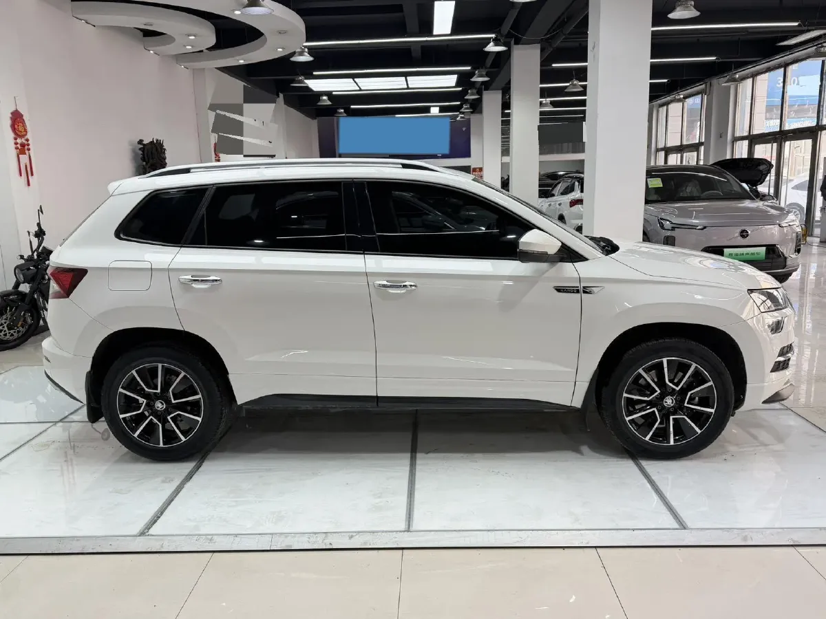 2022 Skoda Karoq 1.4T 150HP L4 7DCT,autocango,china used car exporter,china ev exporter,chinese used car exporter,chinese used ev exporter