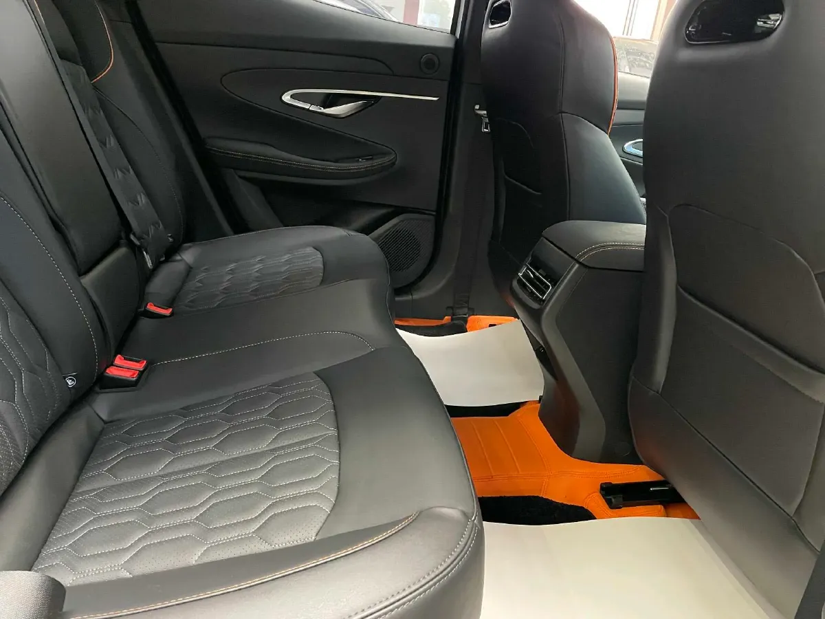 2022 ChangAn UNI-T 1.5T 188HP L4 7DCT,autocango,china used car exporter,china ev exporter,chinese used car exporter,chinese used ev exporter