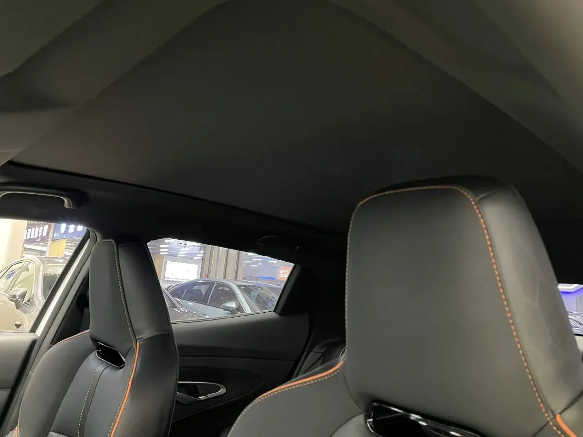 2022 ChangAn UNI-T 1.5T 188HP L4 7DCT,autocango,china used car exporter,china ev exporter,chinese used car exporter,chinese used ev exporter