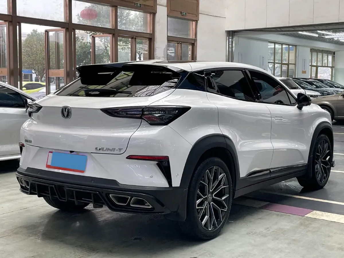 2022 ChangAn UNI-T 1.5T 188HP L4 7DCT,autocango,china used car exporter,china ev exporter,chinese used car exporter,chinese used ev exporter