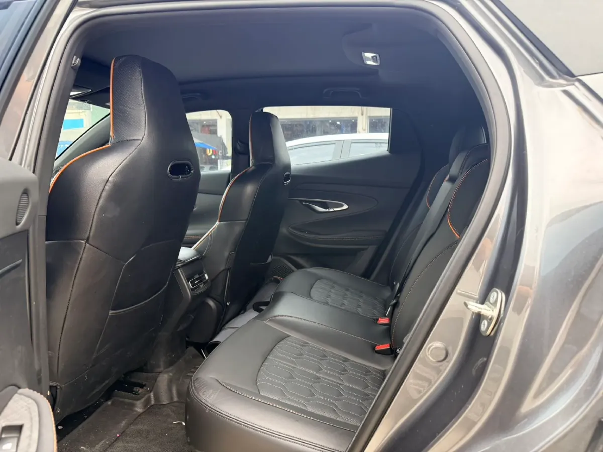 2022 ChangAn UNI-T 1.5T 188HP L4 7DCT,autocango,china used car exporter,china ev exporter,chinese used car exporter,chinese used ev exporter