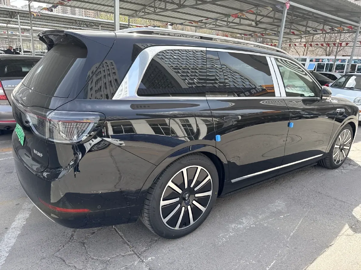 2025 AITO AITO M9 REEV 160HP REEV 52KWH,autocango,china used car exporter,china ev exporter,chinese used car exporter,chinese used ev exporter