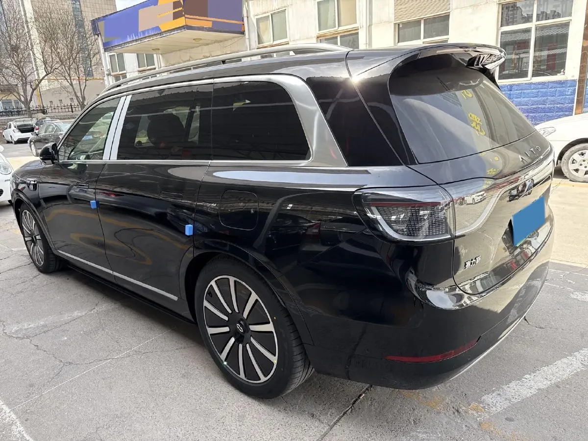 2025 AITO AITO M9 REEV 160HP REEV 52KWH,autocango,china used car exporter,china ev exporter,chinese used car exporter,chinese used ev exporter