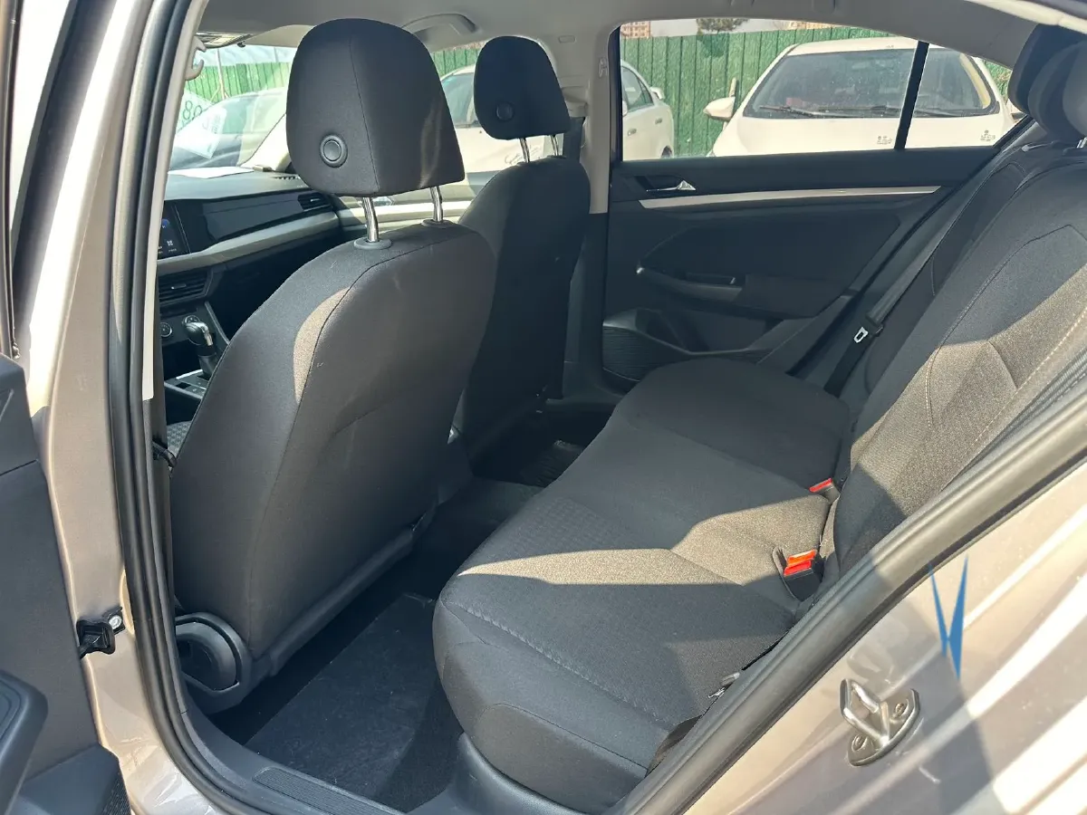 2019 Bestune T77 1.2T 143HP L4 7DCT,autocango,china used car exporter,china ev exporter,chinese used car exporter,chinese used ev exporter