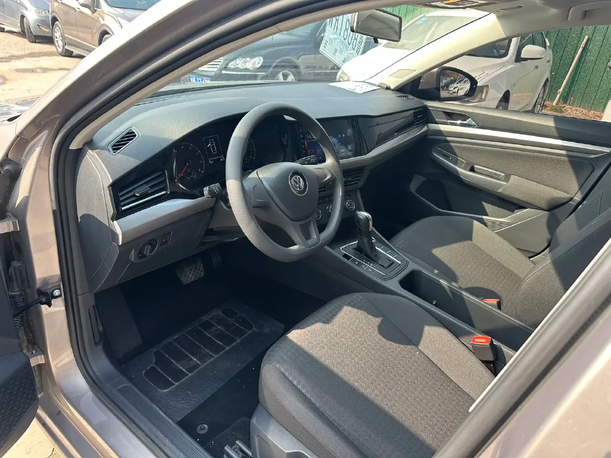 2019 Bestune T77 1.2T 143HP L4 7DCT,autocango,china used car exporter,china ev exporter,chinese used car exporter,chinese used ev exporter