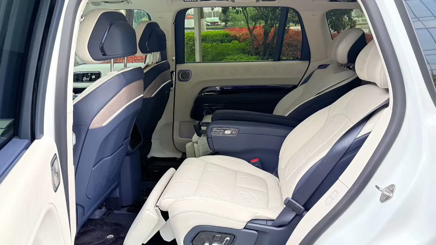 2025 Zeekr 9X 2.0T 279HP L4 1DHT PHEV,autocango,china used car exporter,china ev exporter,chinese used car exporter,chinese used ev exporter