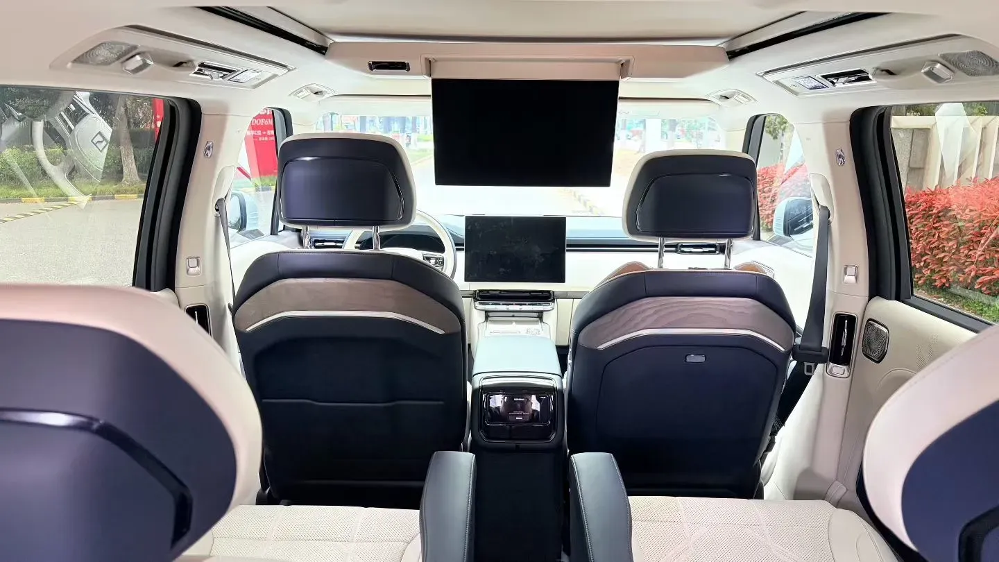 2025 Zeekr 9X 2.0T 279HP L4 1DHT PHEV,autocango,china used car exporter,china ev exporter,chinese used car exporter,chinese used ev exporter