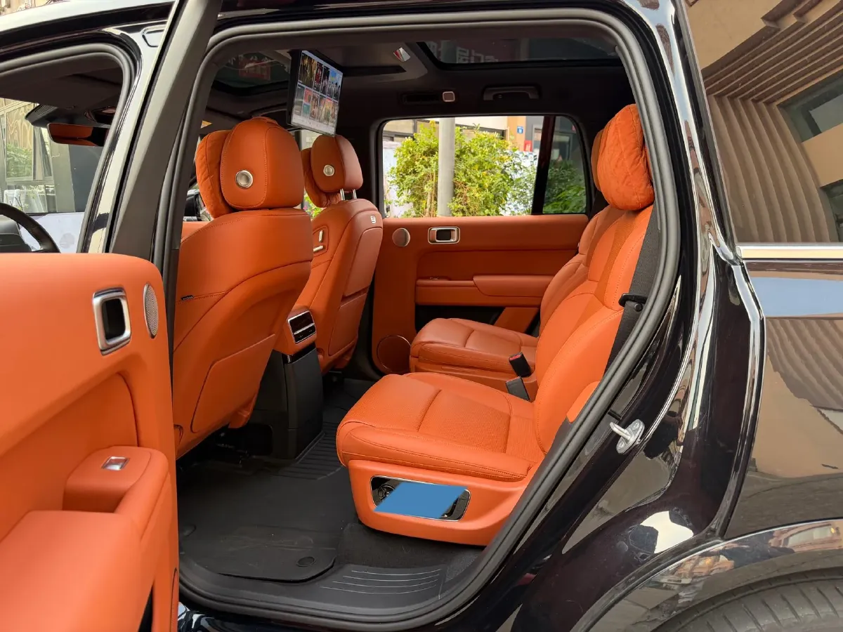 2022 Li L9 Range Extended 154HP REEV 42.6KWH,autocango,china used car exporter,china ev exporter,chinese used car exporter,chinese used ev exporter