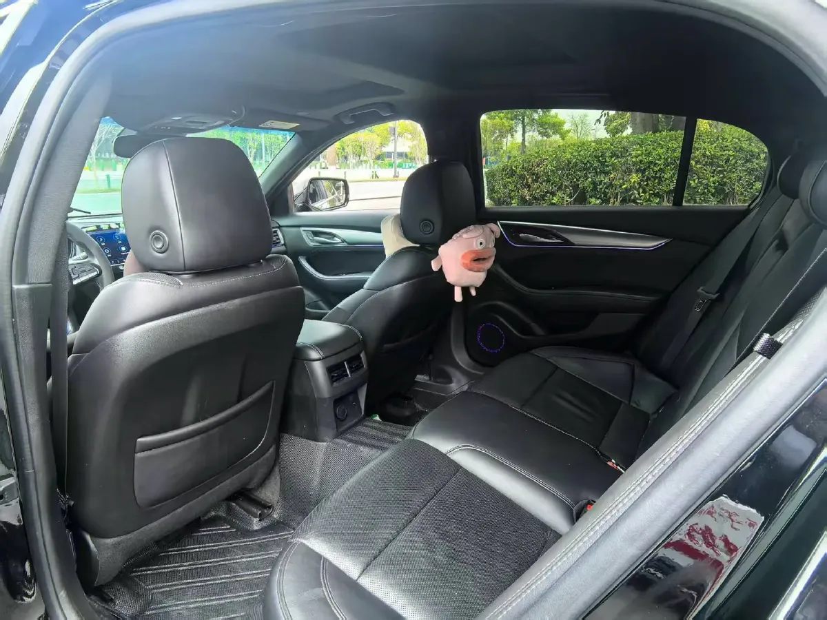 2023 Cadillac CT5 2.0T 237HP L4 10AT,autocango,china used car exporter,china ev exporter,chinese used car exporter,chinese used ev exporter