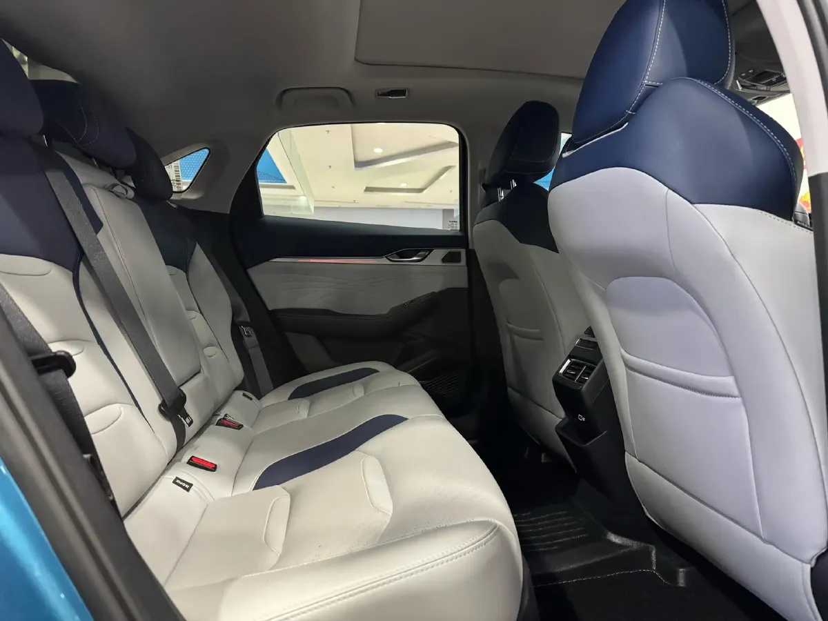 2021 Geely Preface 2.0T 190HP L4 7DCT,autocango,china used car exporter,china ev exporter,chinese used car exporter,chinese used ev exporter