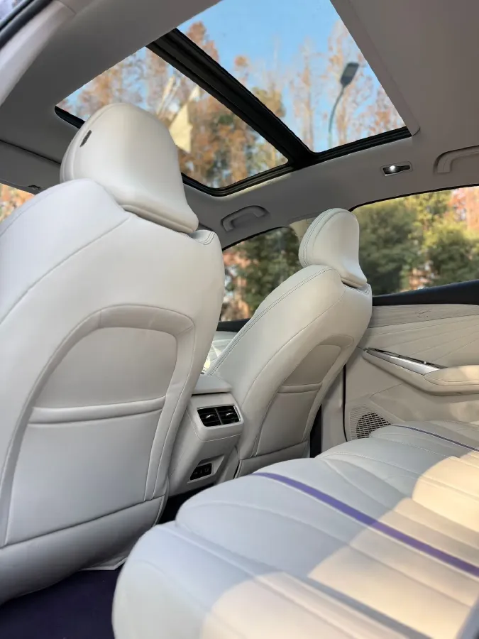 2024 Geely Preface 1.5T 163HP L4 3DHT Hybrid,autocango,china used car exporter,china ev exporter,chinese used car exporter,chinese used ev exporter