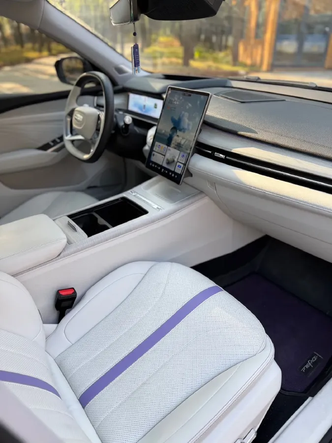 2024 Geely Preface 1.5T 163HP L4 3DHT Hybrid,autocango,china used car exporter,china ev exporter,chinese used car exporter,chinese used ev exporter