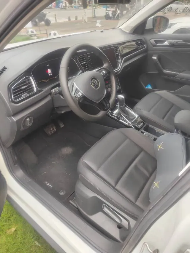 2022 Volkswagen T-Roc 1.4T 150HP L4 7DCT,autocango,china used car exporter,china ev exporter,chinese used car exporter,chinese used ev exporter