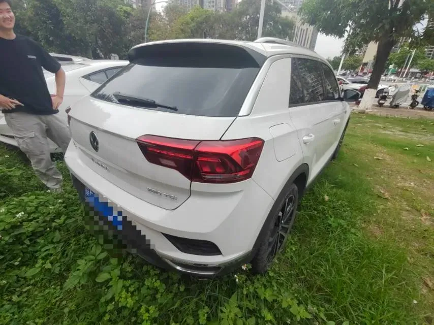 2022 Volkswagen T-Roc 1.4T 150HP L4 7DCT,autocango,china used car exporter,china ev exporter,chinese used car exporter,chinese used ev exporter