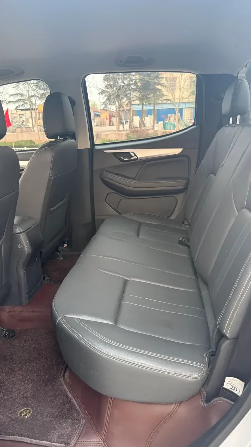 2024 Isuzu Jim 2.8T 120HP L4 5MT,autocango,china used car exporter,china ev exporter,chinese used car exporter,chinese used ev exporter